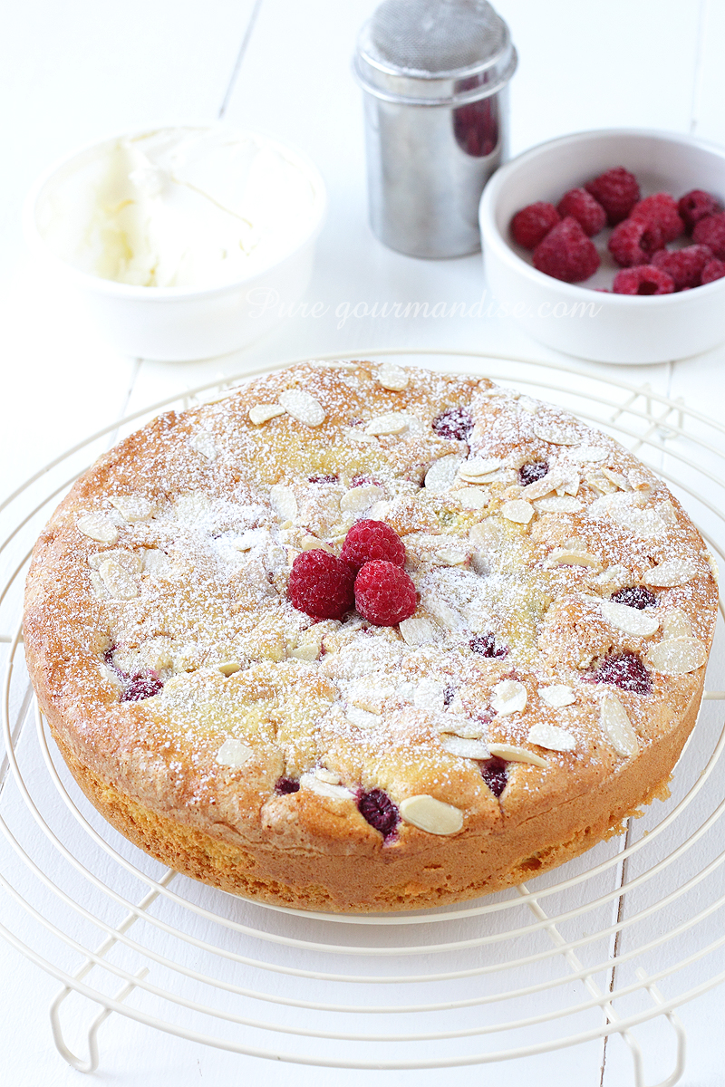 Gâteau moelleux aux framboises - Pure Gourmandise