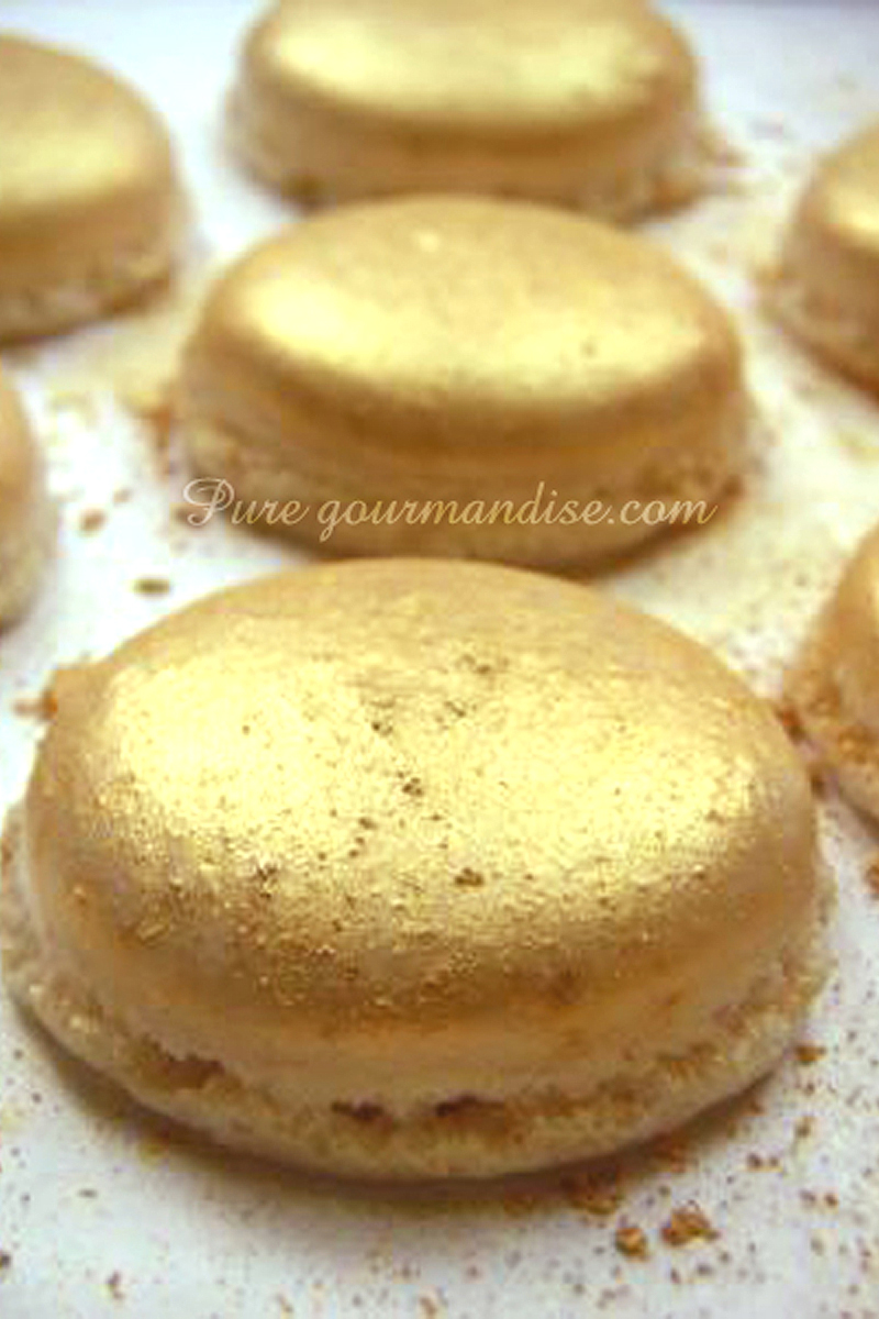 Macarons dorés au champagne - Pure Gourmandise