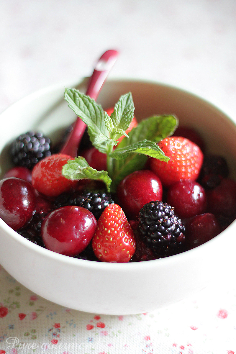 Fruits rouges au sirop bubble gum - Pure Gourmandise