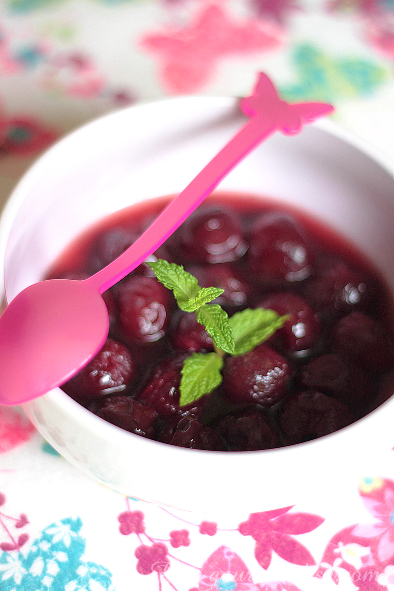 Soupe de cerises à la vanille - Pure Gourmandise