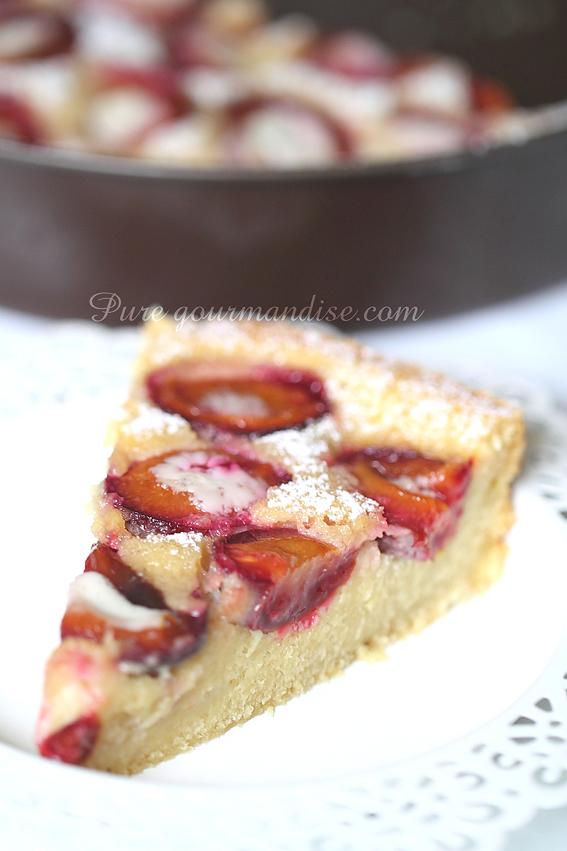 Gâteau aux quetsches et aux amandes - Pure Gourmandise